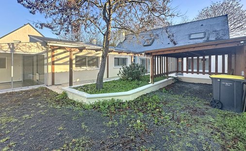 Beautiful 19th C. Chateau On The Banks Of The Loire River, 25 Minutes From Angers.