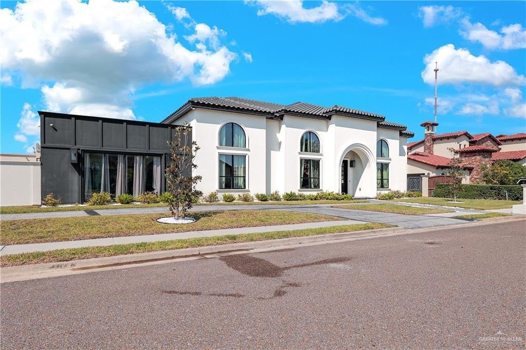 House in McAllen, Texas, United States 3 - 16748696