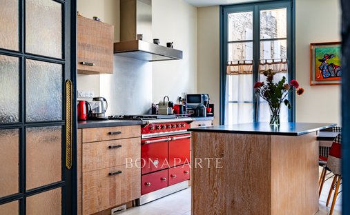 Castle for Sale in Niort, Nouvelle-Aquitaine, France