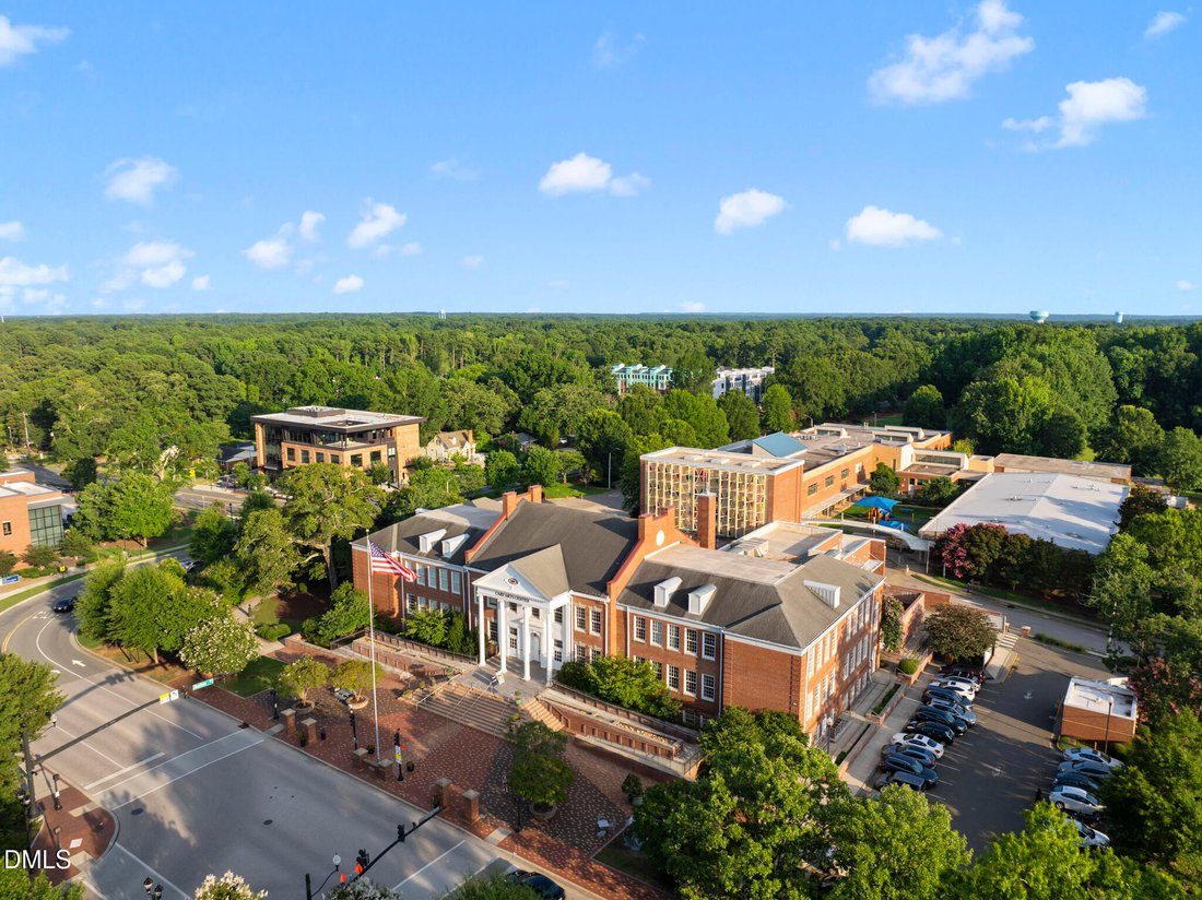 House in Cary, North Carolina, United States 2 - 16746061