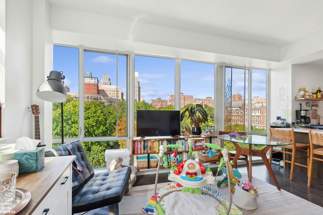 House in New York, New York, United States 3 - 16747568