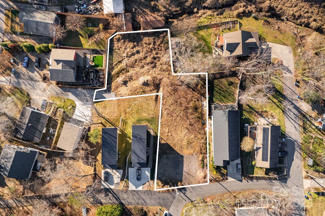 Land in Asheville, North Carolina, United States 2 - 16748162
