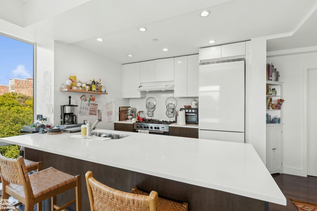 House in New York, New York, United States 5 - 16747568