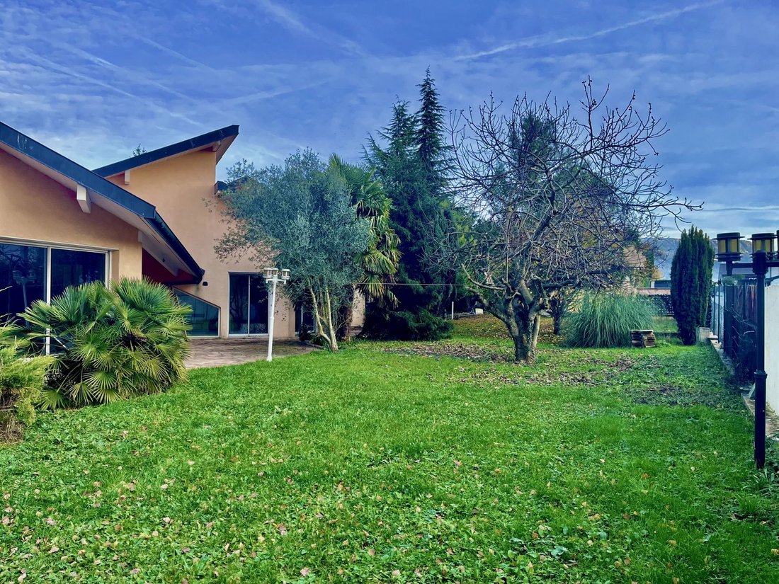 House in Veigy-Foncenex, Auvergne-Rhône-Alpes, France 2 - 16748666