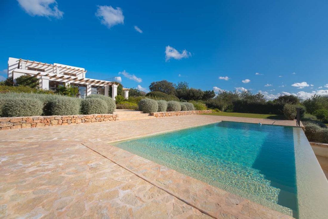 Villa in Santa Eularia des Riu, Balearic Islands, Spain 2 - 16746085