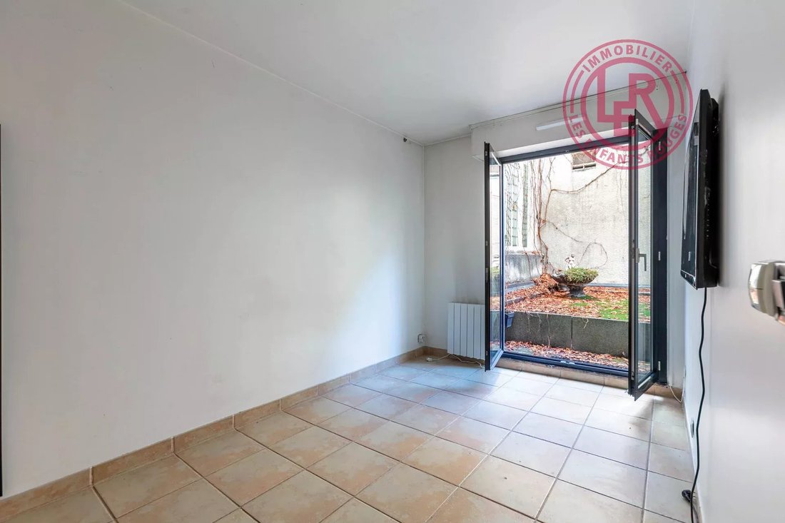 Wohnung in Scheune Aux Belles-Terrage, Paris 10e Arrondissement, Paris 5 - 16746251