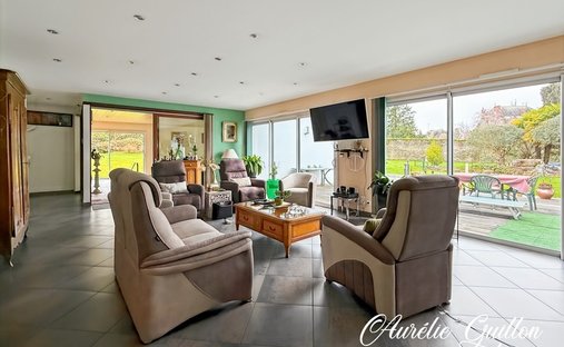 Castle for Sale in Ploërmel, Brittany, France