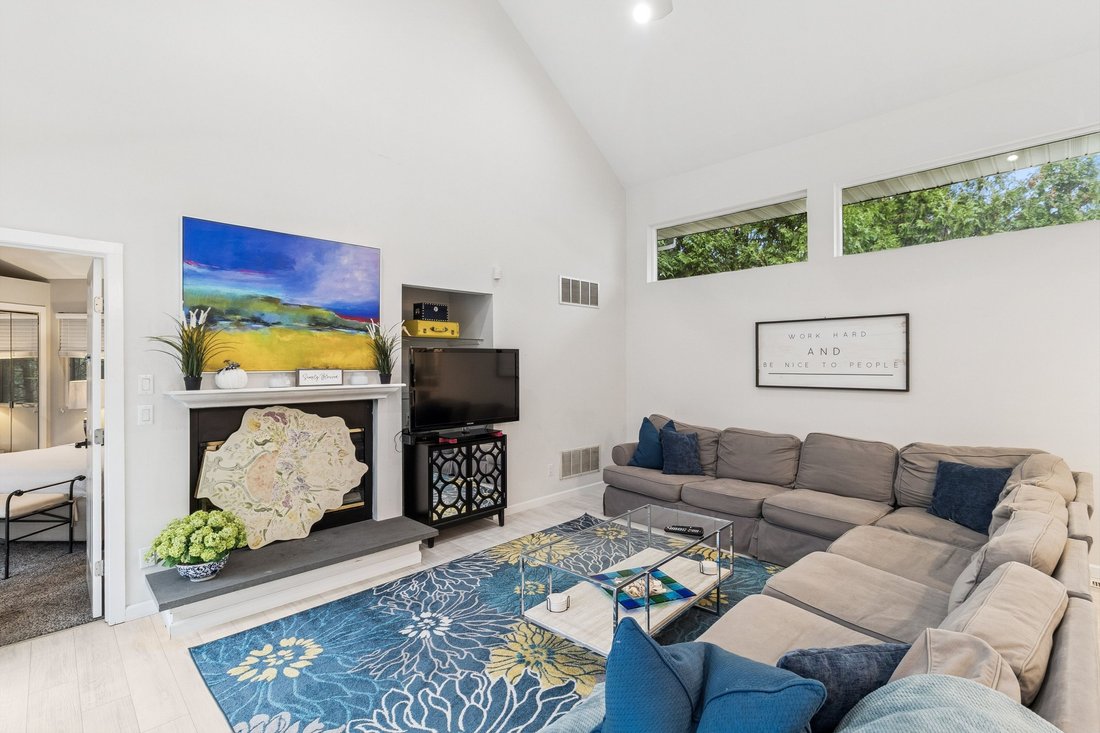 East Hampton, New York, United States 3 - 16463547