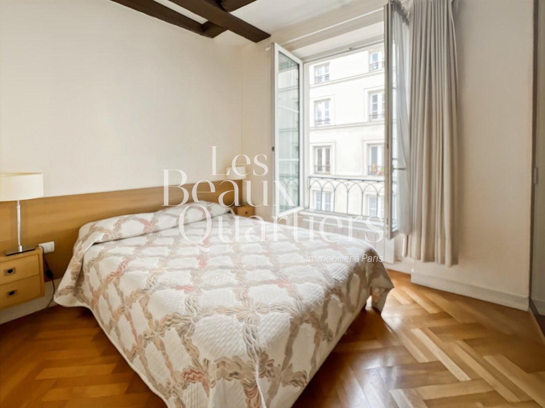 Apartment in Palais Royal, Paris 1er Arrondissement, Paris 3 - 16749203