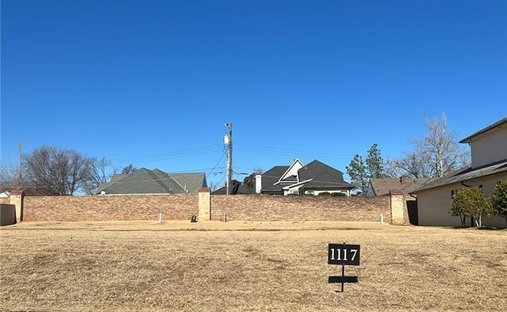 Land in Nichols Hills, Oklahoma, United States 1
