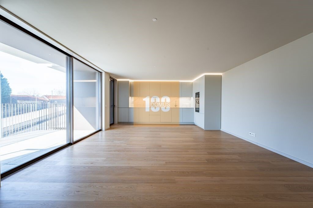 Apartment in Santa Marinha e Sao Pedro da Afurada, Porto District, Portugal 3 - 16750064