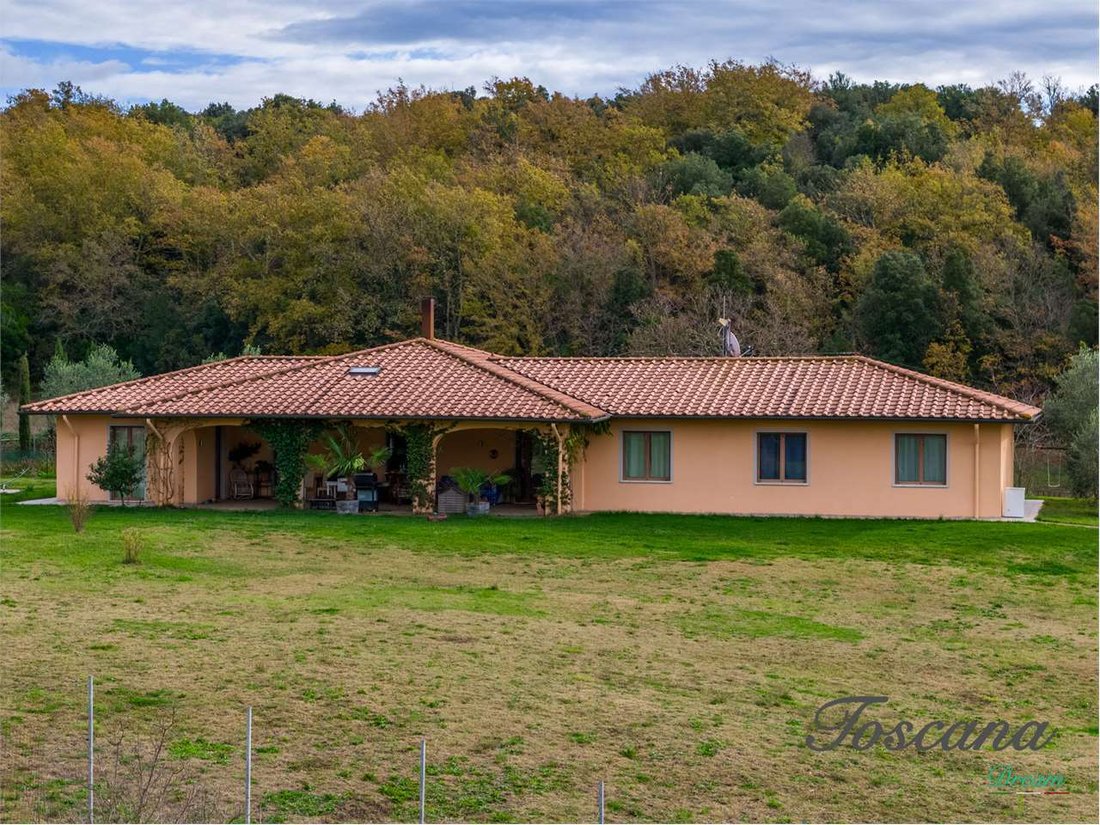 Villa in Massa Marittima, Tuscany, Italy 2 - 16749410