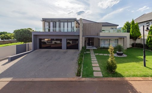 Estate in Hartbeespoort, North West, South Africa 1