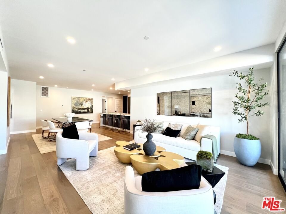 Condo in Los Angeles, California, United States 1 - 16751317