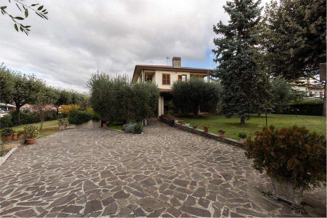 Villa in Assisi, Umbria, Italy 5 - 16749422
