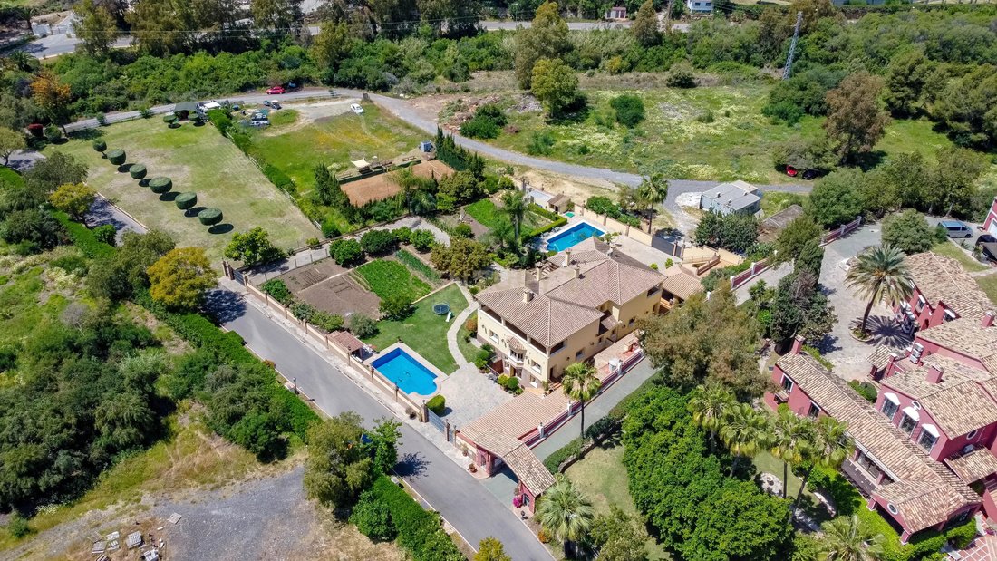 Villa in La Quinta, Benahavis, Andalusia 5 - 14216206