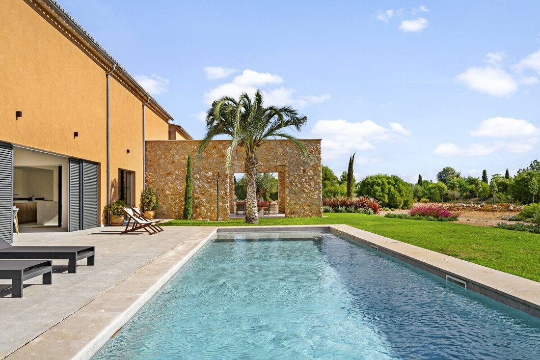 House in Santa Maria del Cami, Balearic Islands, Spain 2 - 16750555
