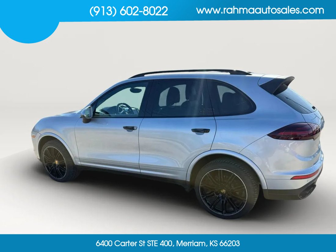 Suv in Merriam, KS, United States 3 - 16693351