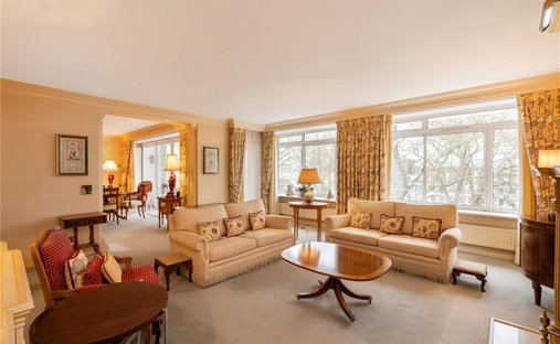 Apartment in Hyde Park, Westminster, England 1