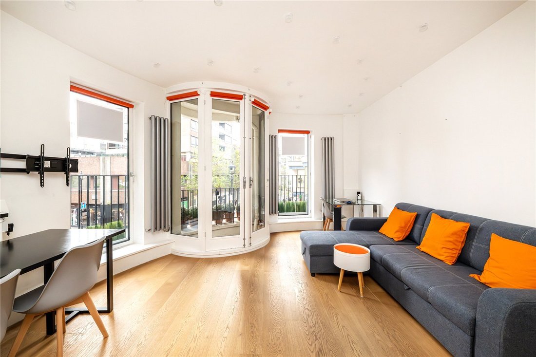 Apartment in Soho, England 1 - 16751132