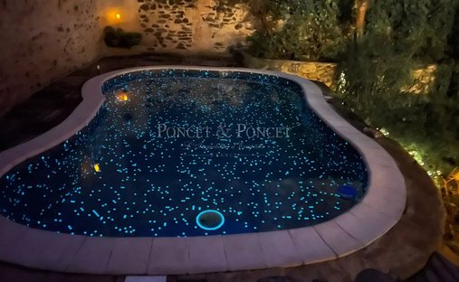 Castle for Sale in Pézenas, Occitanie, France