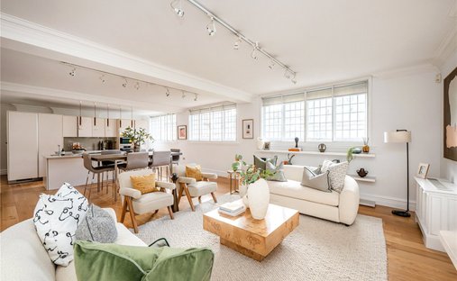 Apartment in WC2, Westminster, England 1