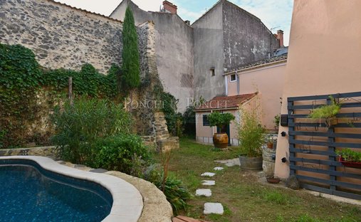 Castle for Sale in Pézenas, Occitanie, France
