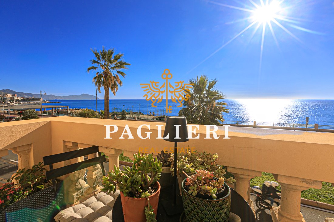 Apartment in Medio Levante, Genoa, Liguria 1 - 16763944