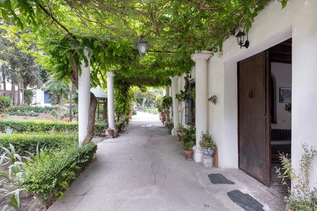 Farm Ranch in Churriana de la Vega, Andalusia, Spain 4 - 16759801