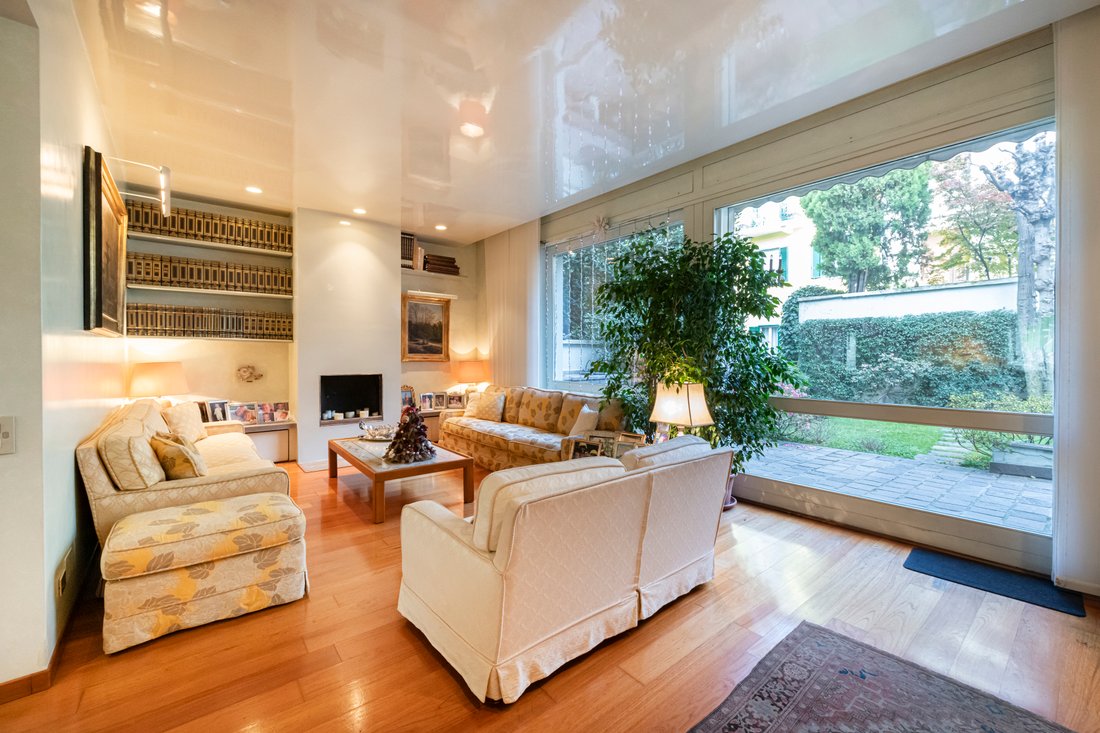 Villa in Argonne - Corsica Area, Milan, Italy 5 - 16760076