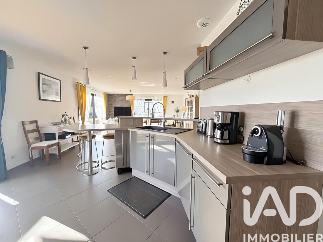 House in La Jarrie, Nouvelle-Aquitaine, France 1 - 16762481