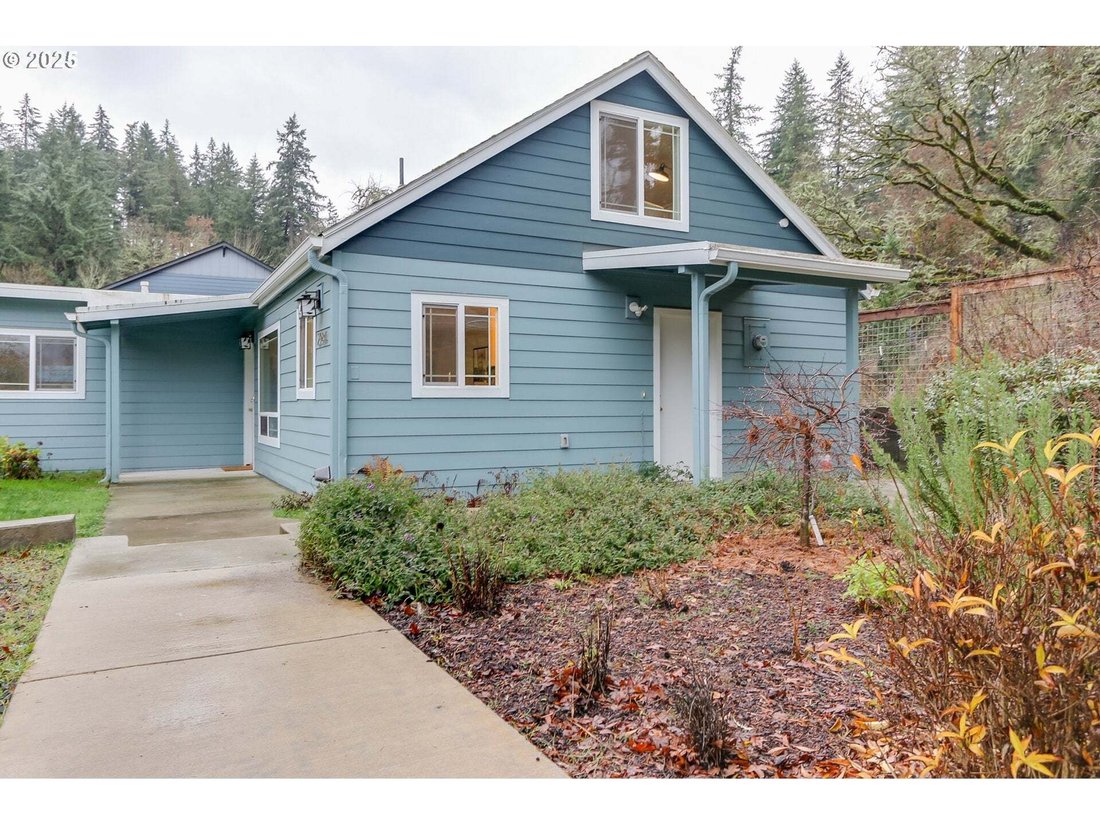 House in Eugene, Oregon, United States 3 - 16764497