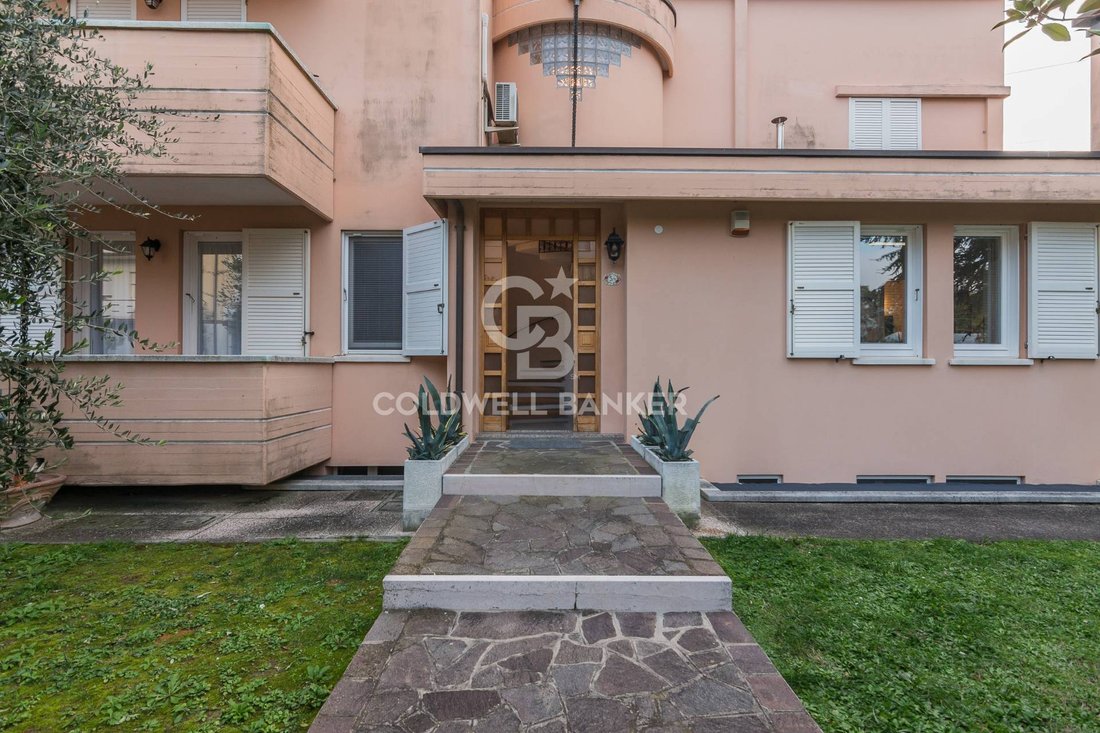 Villa in Gradara, Marche, Italy 2 - 16762819