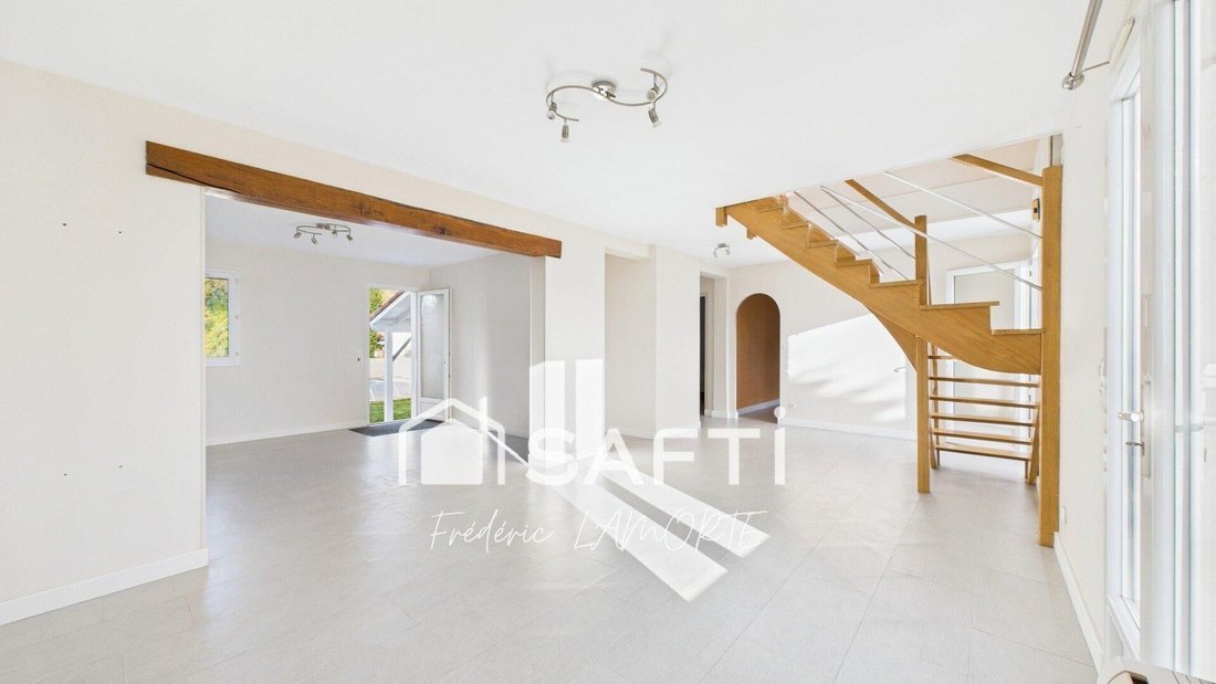 House in Saint-Palais-sur-Mer, Nouvelle-Aquitaine, France 3 - 16756995