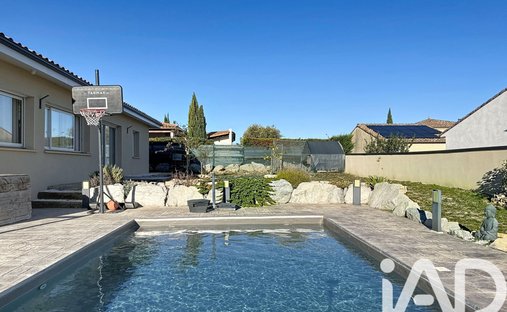 A Listed Property Overlooking The Pyrenees And The Aude Valley