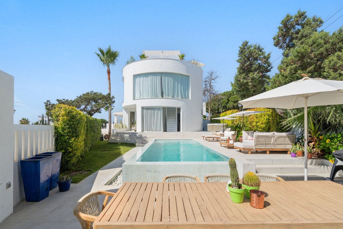 House in Elviria-Cabopino, Marbella, Spain 2 - 16753261