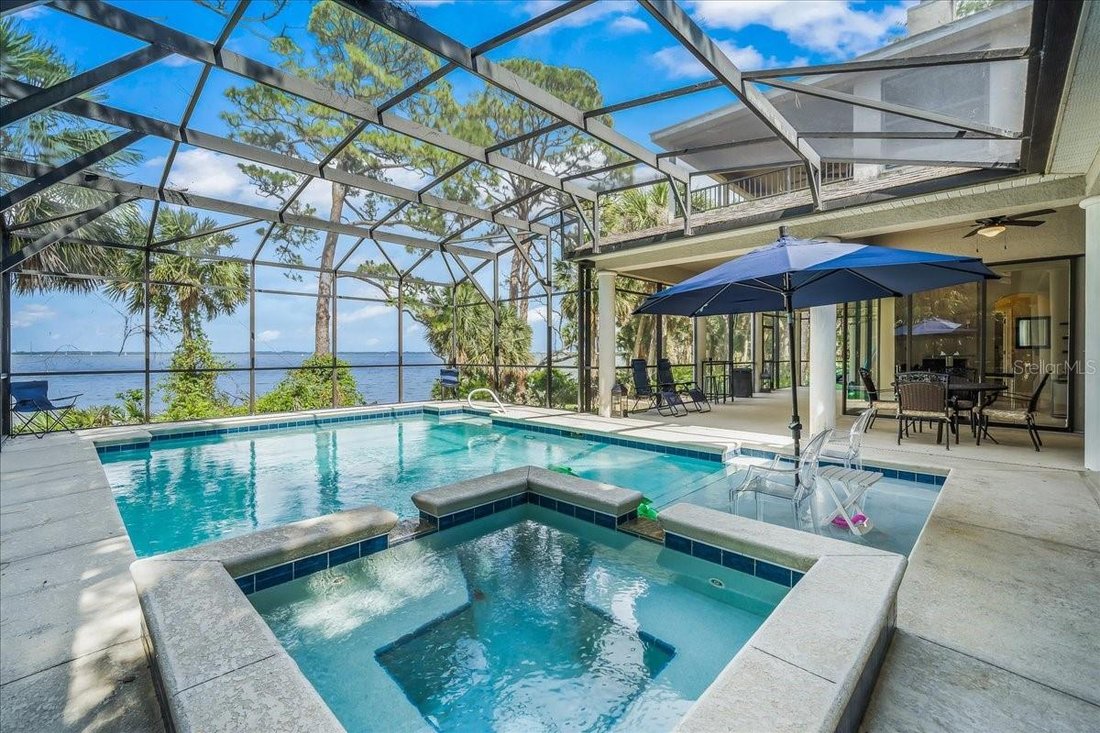 House in Cocoa, Florida, United States 5 - 16755082