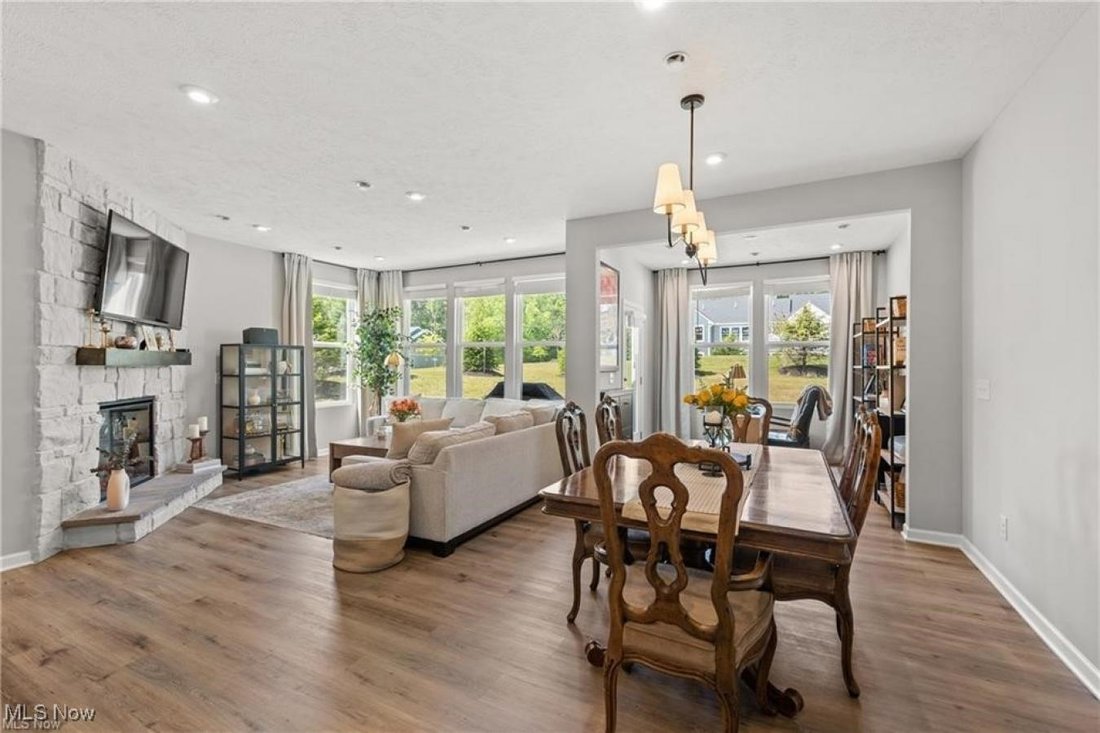 Townhouse in Westlake, Ohio, United States 4 - 16760456