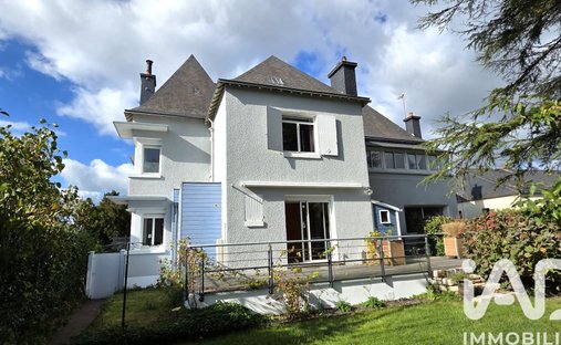 Castle for Sale in Questembert, Brittany, France - 3