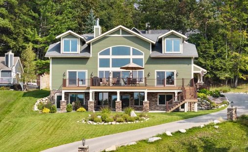 House in Wequetonsing, Michigan, United States 1