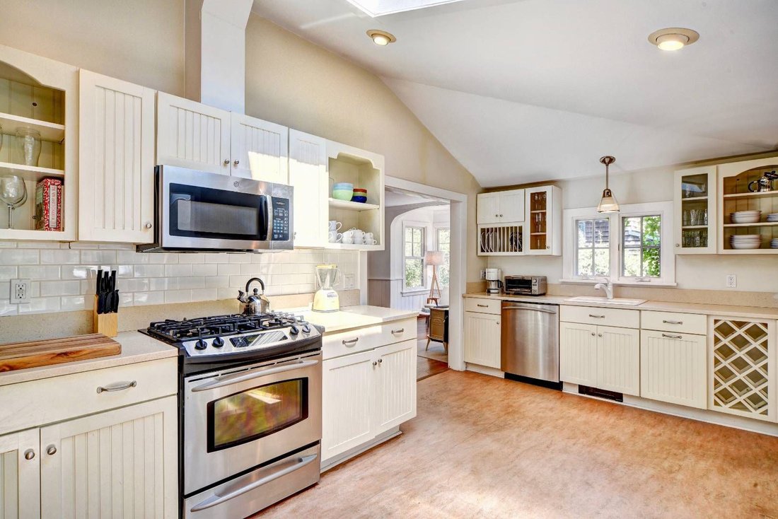 East Hampton, New York, United States 2 - 16758412