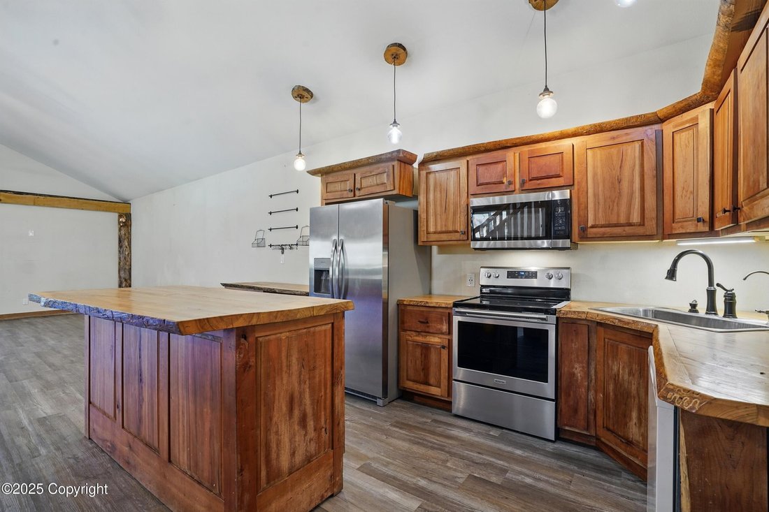 House in Newcastle, Wyoming, United States 4 - 16755957
