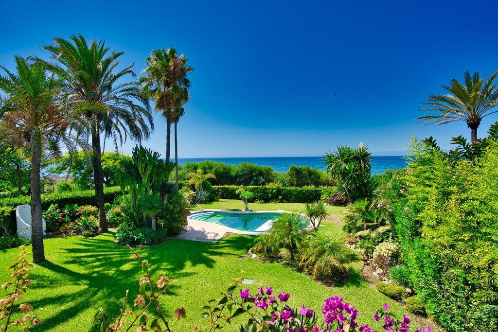 House in Elviria-Cabopino, Marbella, Spain 1 - 16753278