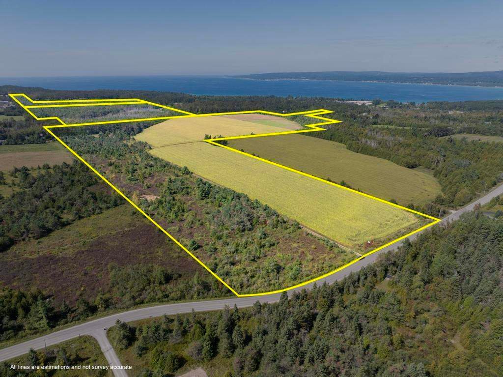 Land in Petoskey, Michigan, United States 3 - 16755639
