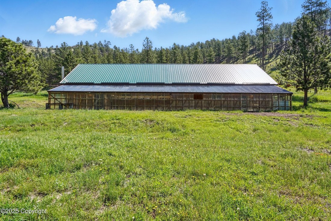House in Newcastle, Wyoming, United States 1 - 16755957