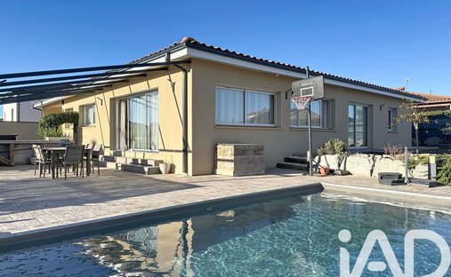 A Listed Property Overlooking The Pyrenees And The Aude Valley