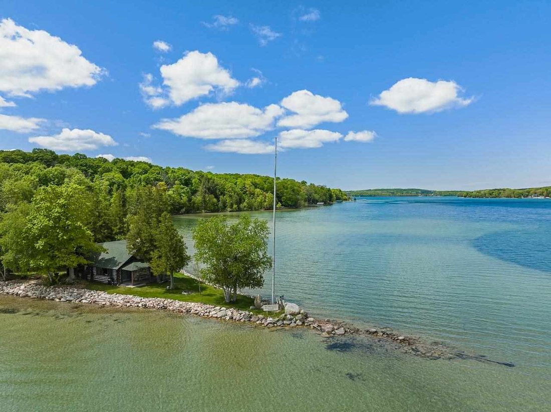 House in Boyne City, Michigan, United States 4 - 16756532