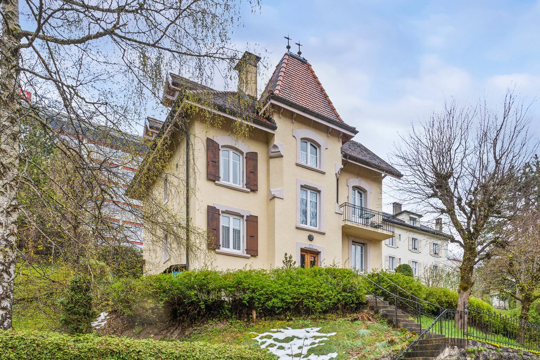 Manor House With 2 Apartments Ideally Located In Le Locle