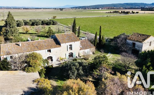 House in Arles, Provence-Alpes-Côte d'Azur, France 1