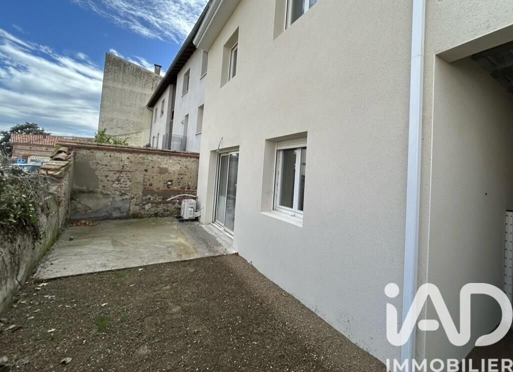 Altro a Auterive, Occitania, Francia 3 - 16757352